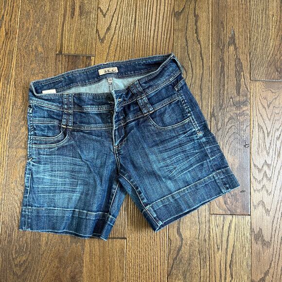 Women's Shorts bundle SZ 8 - Picture 9 of 10